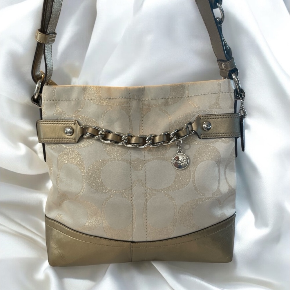 Coach F18913 Signature Chain Hobo Crossbody/Shoulder Bag